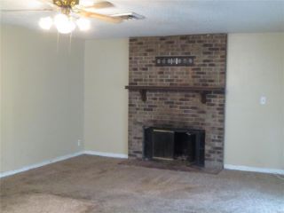 Foreclosed Home - 945 E ACTON AVE, 62095