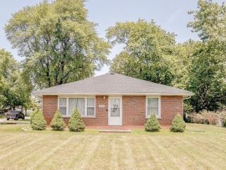 Foreclosed Home - 1801 ROCK HILL RD, 62095