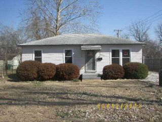 Foreclosed Home - 4003 WHITE ST, 62206
