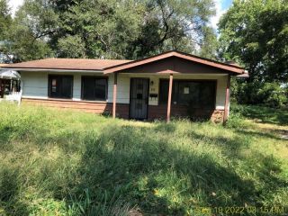 Foreclosed Home - 20 DREXEL DR, 62206