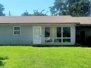 Foreclosed Home - 1712 THEODORE LN, 62206
