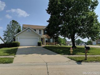 Foreclosed Home - 104 OXFORD AVE, 62208