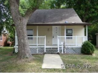 Foreclosed Home - 210 N 14TH ST, 62220