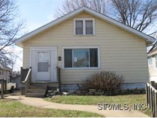 Foreclosed Home - 1009 S 5TH ST, 62220