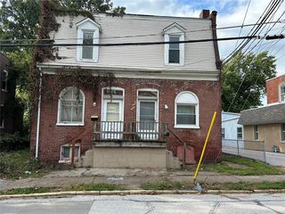 Foreclosed Home - 13 N 12TH ST, 62220