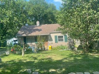 Foreclosed Home - 22 RUSTY WIL DR, 62220
