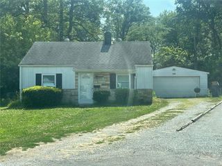 Foreclosed Home - 11 RUSTY WIL DR, 62220