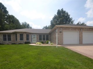 Foreclosed Home - 320 LAKE FOREST DR, 62220