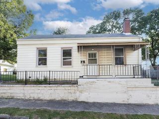 Foreclosed Home - 314 N 7TH ST, 62220