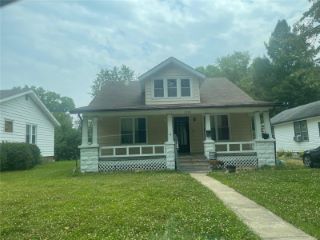 Foreclosed Home - 1038 FOREST AVE, 62220