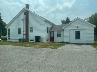 Foreclosed Home - 511 SHERMAN ST, 62221