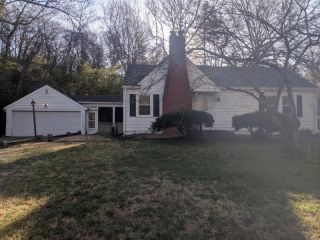Foreclosed Home - 4 Greenwood Court, 62223