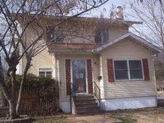 Foreclosed Home - 221 N 38TH ST, 62226
