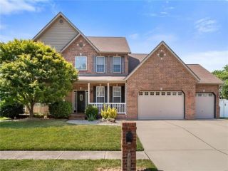 Foreclosed Home - 315 CAULFIELD DR, 62226
