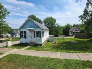 Foreclosed Home - 28 LINCOLN BLVD, 62233