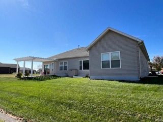 Foreclosed Home - 2716 PINEVIEW DR, 62249