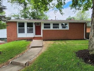 Foreclosed Home - 46 VALENTINE LN, 62249