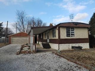 Foreclosed Home - 815 RAILROAD ST, 62253