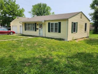 Foreclosed Home - 520 E 3RD ST, 62254