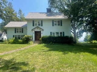 Foreclosed Home - 922 BELLEVILLE ST, 62254