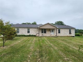 Foreclosed Home - 8734 LE PERE SCHOOL RD, 62260