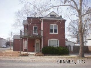 Foreclosed Home - 100 N JOHNSON ST, 62264