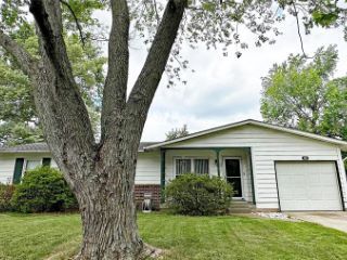 Foreclosed Home - 1105 PRINCETON DR, 62269