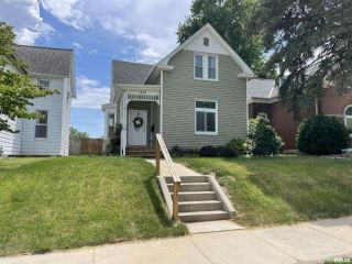 Foreclosed Home - 1512 COLLEGE AVE, 62301
