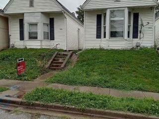 Foreclosed Home - 926 N 2ND ST, 62301