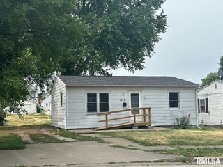 Foreclosed Home - 1718 CHERRY ST, 62301