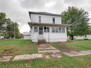 Foreclosed Home - 212 N WALNUT ST, 62316