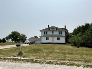 Foreclosed Home - 1575 E COUNTY ROAD 2400, 62358