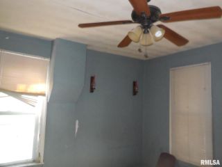 Foreclosed Home - 330 N JACKSON ST, 62363