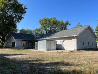 Foreclosed Home - 1878 N 1700 ST, 62418