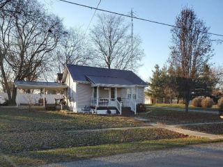Foreclosed Home - 111 N MAIN ST, 62452