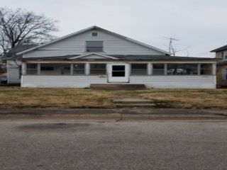 Foreclosed Home - 204 W PLUM ST, 62454