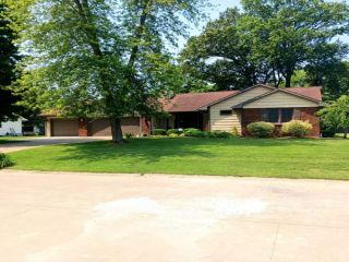 Foreclosed Home - 1511 N MEADOWBROOK DR, 62454