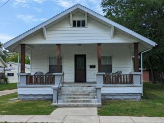 Foreclosed Home - 703 S CROSS ST, 62454