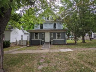Foreclosed Home - 318 S 6th Street, 62471