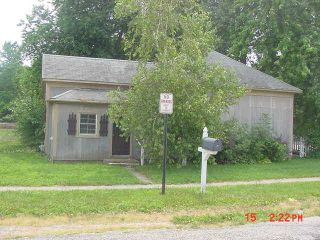 Foreclosed Home - 205 E EAST ST, 62501