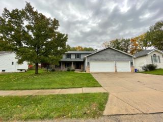 Foreclosed Home - 906 S CEDAR HILL DR, 62521