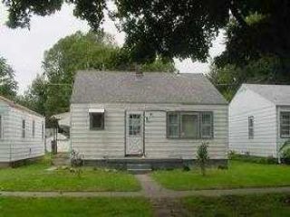 Foreclosed Home - 1423 N WALNUT GROVE AVE, 62526