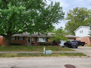 Foreclosed Home - 2377 N FLORIAN AVE, 62526