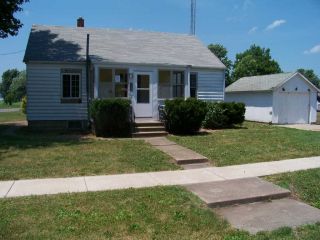 Foreclosed Home - 304 Monroe, 62538