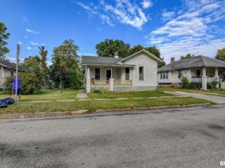Foreclosed Home - 615 N COTTAGE ST, 62568