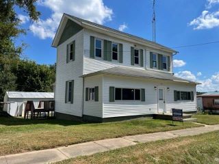 Foreclosed Home - 205 S STATE ST, 62611