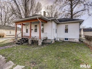 Foreclosed Home - 909 W JACKSON ST, 62615