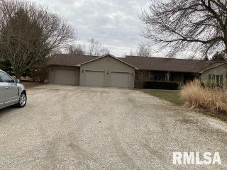 Foreclosed Home - 219 S MEADOW LN, 62631