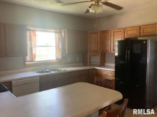 Foreclosed Home - 510 W FRANKLIN ST, 62640