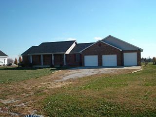 Foreclosed Home - 884 WATER TOWER RD, 62650
